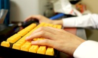 电竞赛事分析内容是否应该由专业媒体主导，电竞赛事运营模式的分析